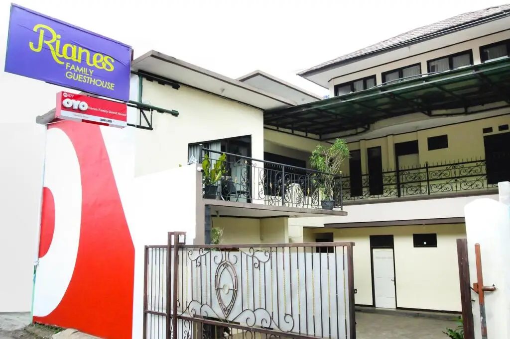 Лембанг: OYO 677 Rianes Family Guest House