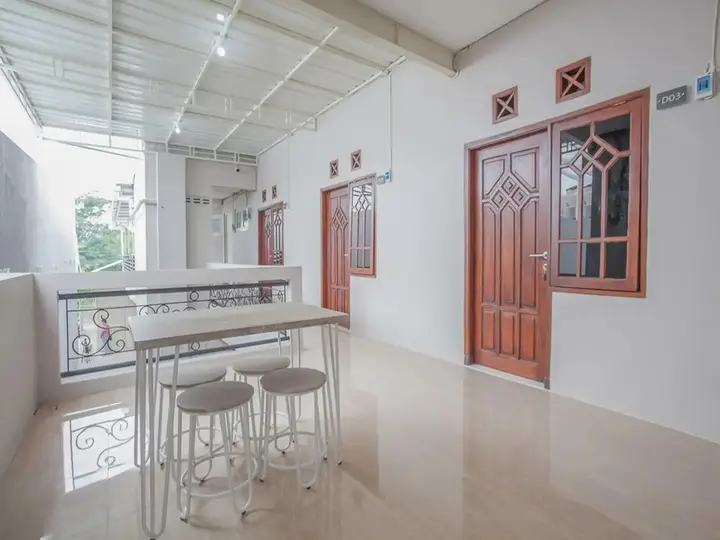 Сурабая: RedDoorz near Ciputra Golf Surabaya