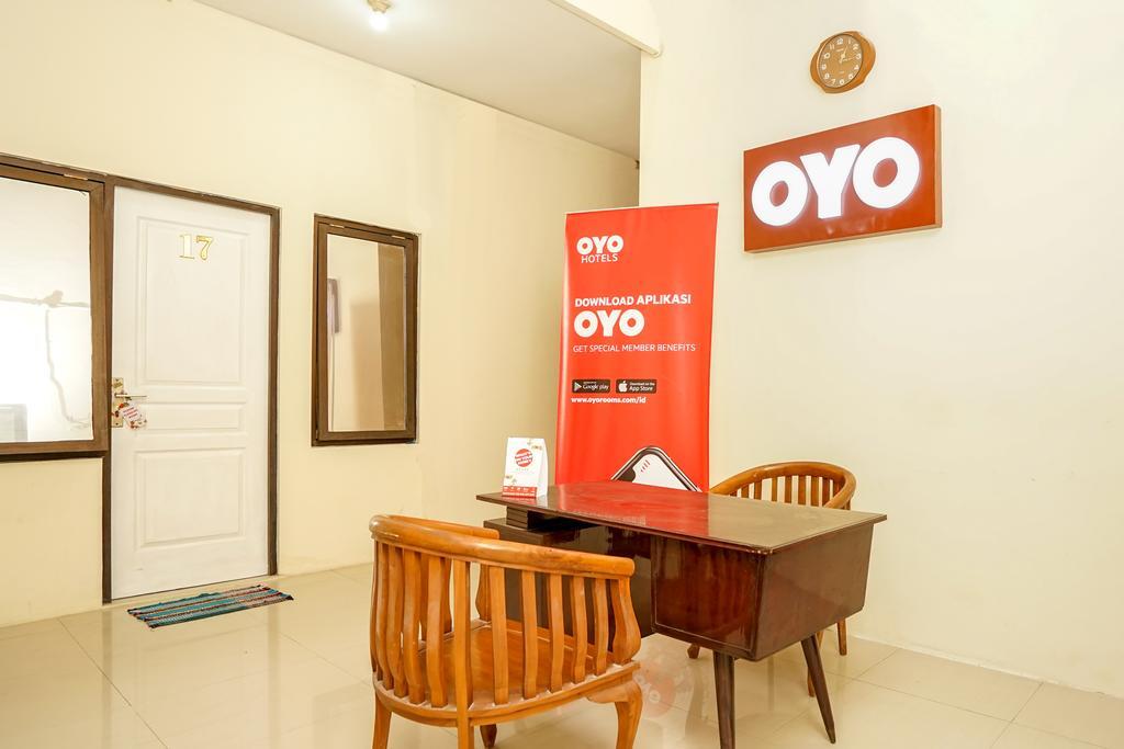 Сурабая: OYO 494 Nadia Homestay Syariah Near RSU Premier Surabaya Kota Surabaya
