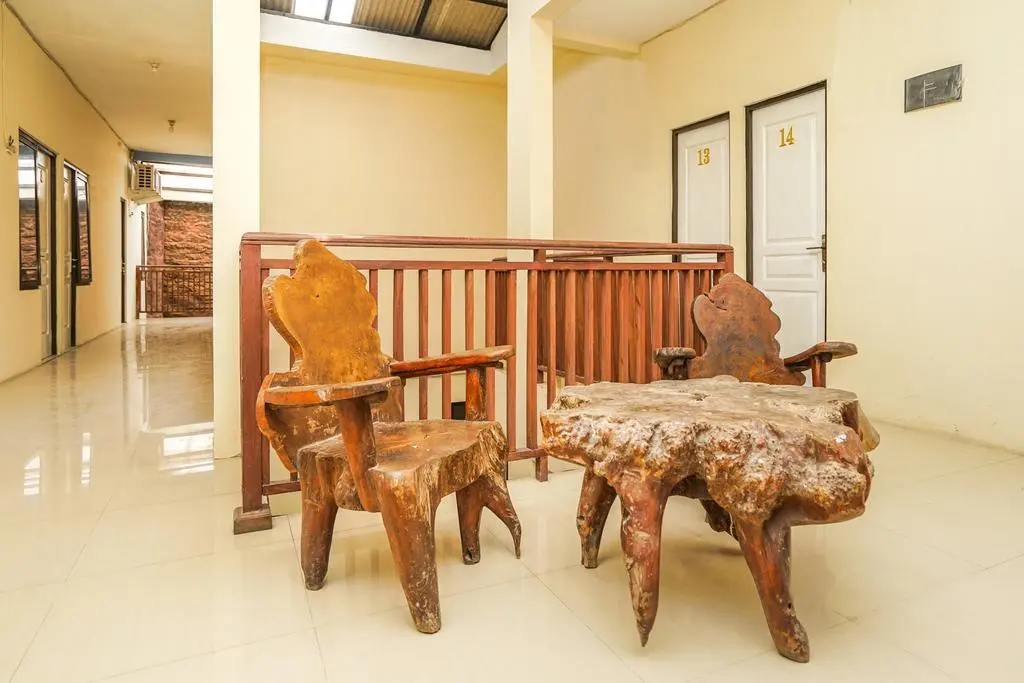Сурабая: OYO 494 Nadia Homestay Syariah Near RSU Premier Surabaya Kota Surabaya