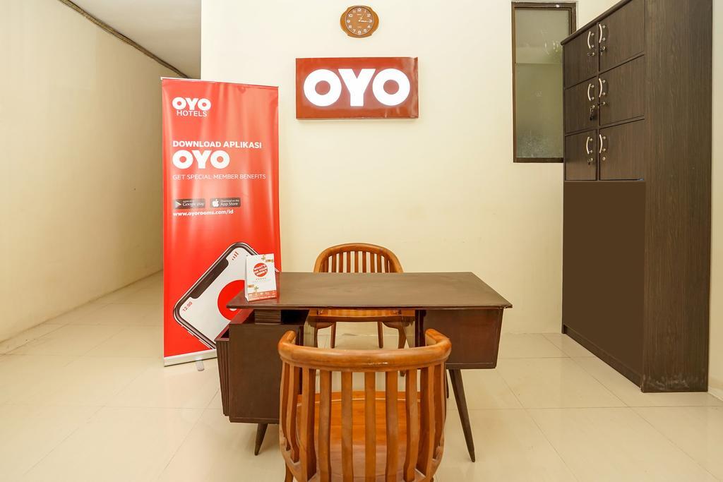Сурабая: OYO 494 Nadia Homestay Syariah Near RSU Premier Surabaya Kota Surabaya