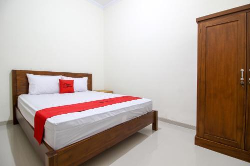 Ngaglik: RedDoorz near UII Jakal 2
