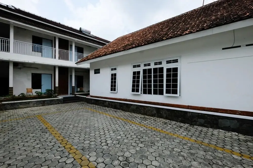 Пурвокерто: RedDoorz near Moro Mall Purwokerto