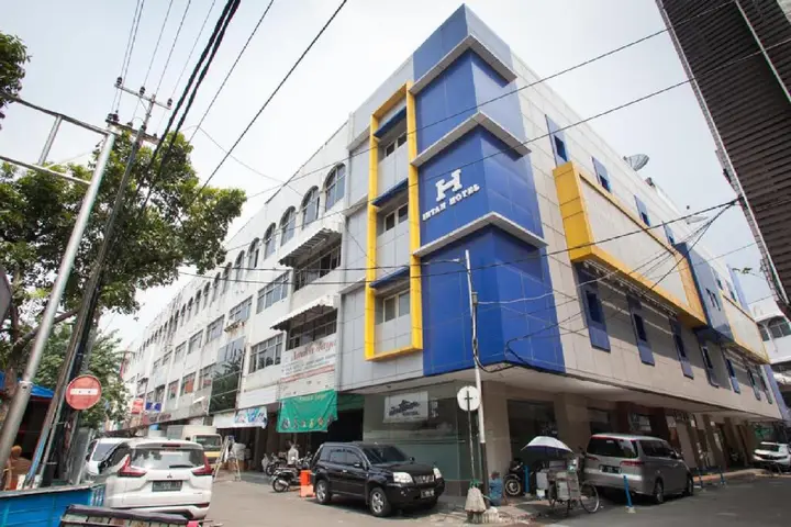 Сурабая: RedDoorz near Pasar Turi Station