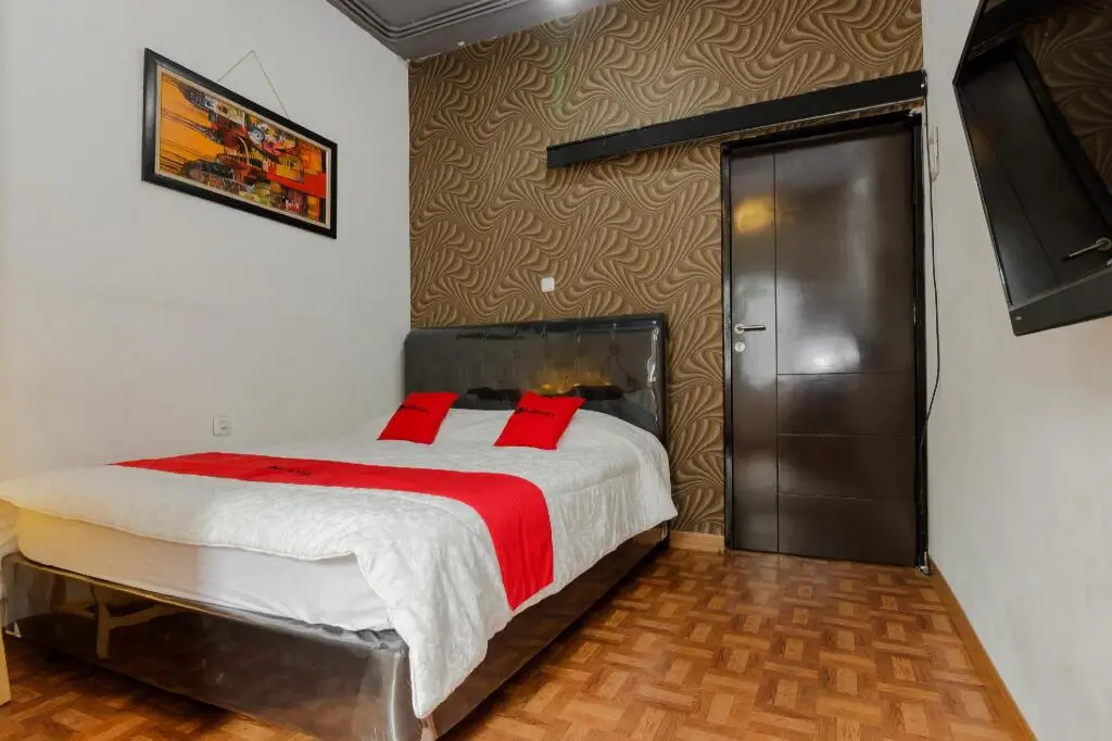 Джакарта: RedDoorz Syariah @ Taman Bendungan Asahan