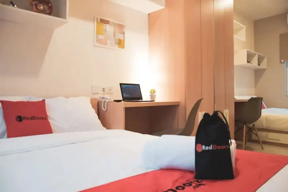 Джакарта: RedDoorz Plus near Manggarai Station 3