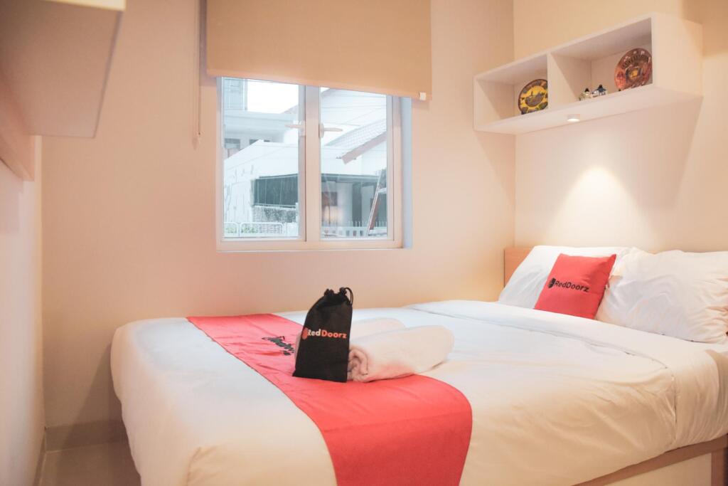Джакарта: RedDoorz Plus near Manggarai Station 3