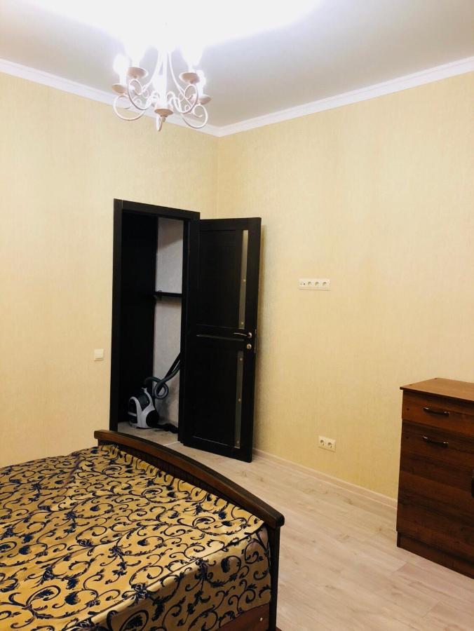 Красная Поляна: Apartment on Prosveshchenya 118/1