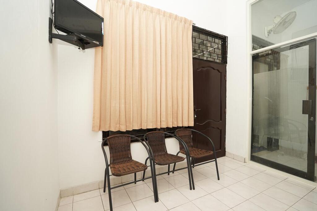 Сурабая: OYO 485 Marcello Residence