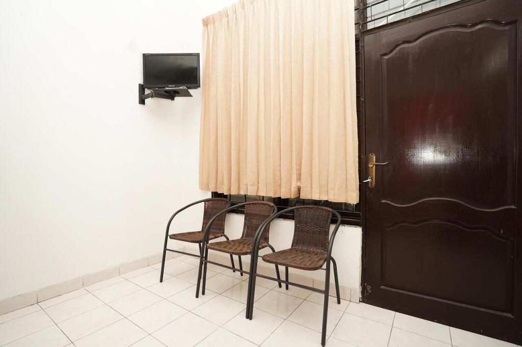 Сурабая: OYO 485 Marcello Residence