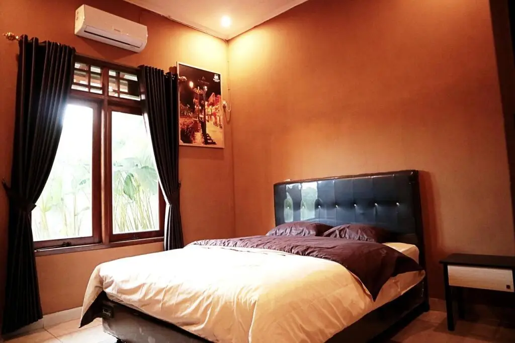 Батуретно: Oyo 851 Rumah Mumu Kost Homestay