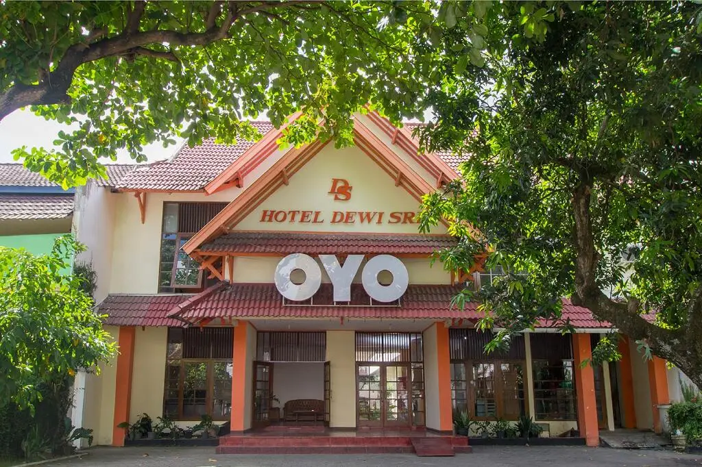 OYO 759 Hotel Dewi Sri — фото 1