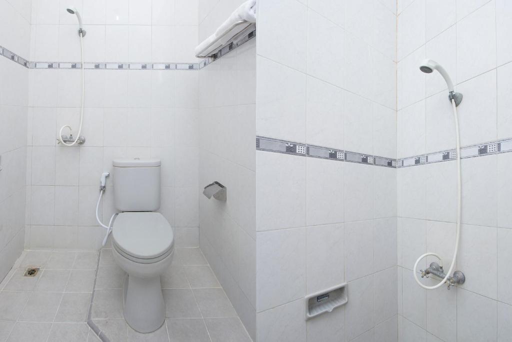 Джокьякарта: OYO 759 Hotel Dewi Sri