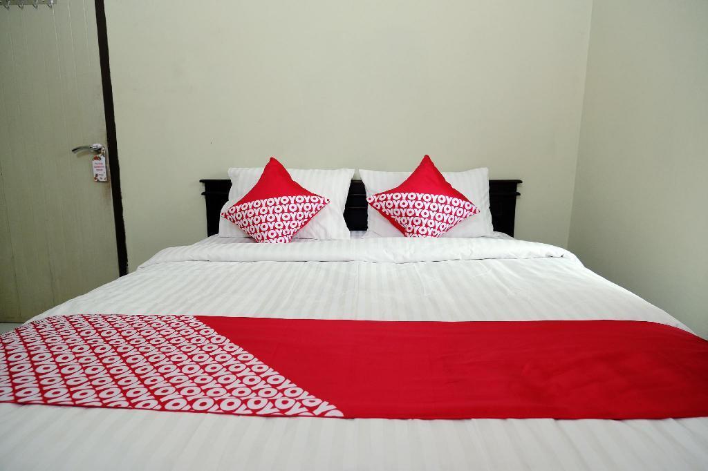 Джамби: OYO 752 Abz Guest House Syariah