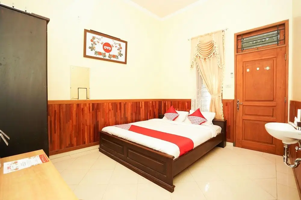 Сурабая: Oyo 771 Kembang Kuning Residence Syariah