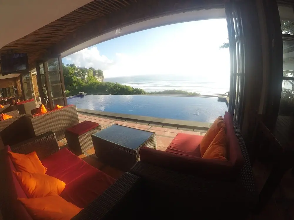 Пекату: LaBomie Uluwatu