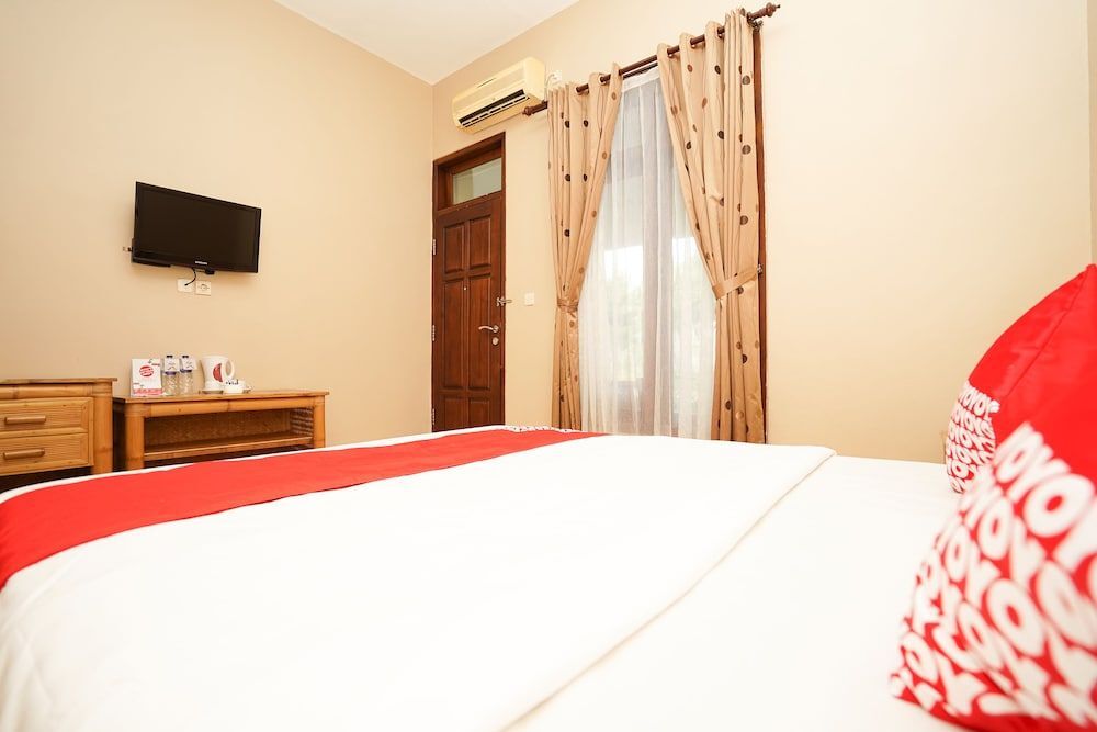 Проболинго: OYO 903 Kampoeng Kita Hotel