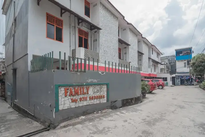 Палембанг: Reddoorz Near Trans Studio Mini Palembang