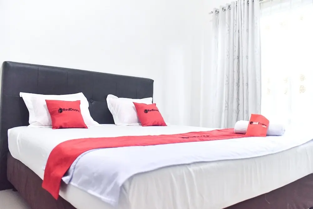 Хасануддин: RedDoorz near Sultan Hasanuddin Airport 2