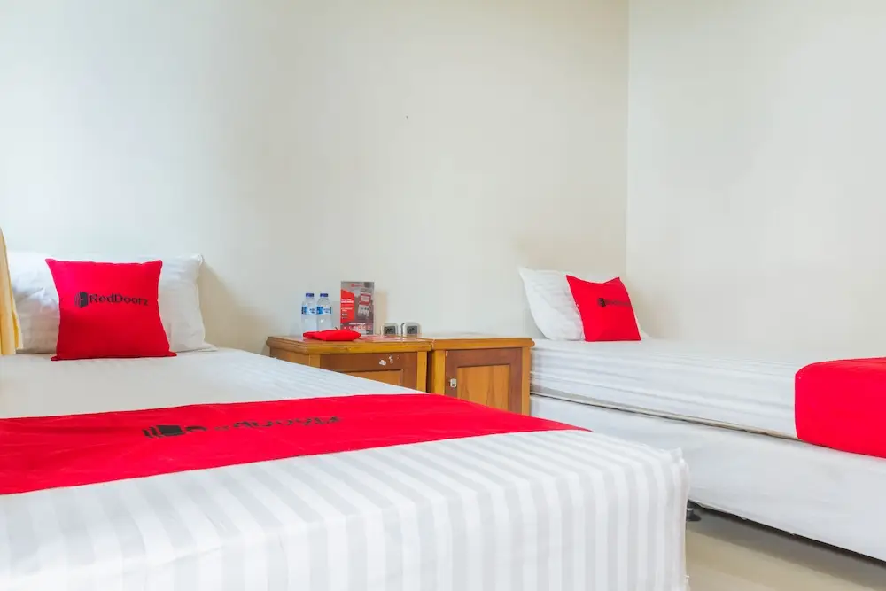 Чиребон: RedDoorz near Pasar Pagi Cirebon 2
