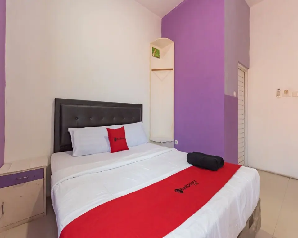 Чиребон: RedDoorz Plus @ Tuparev Cirebon 2