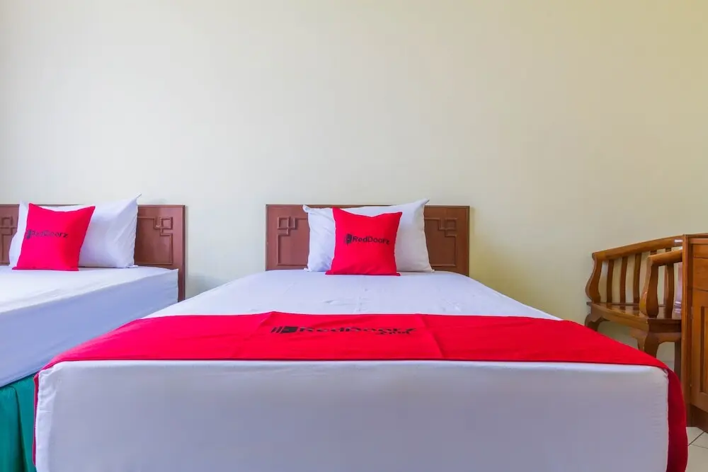 Чиребон: Reddoorz Near Grage City Mall 2