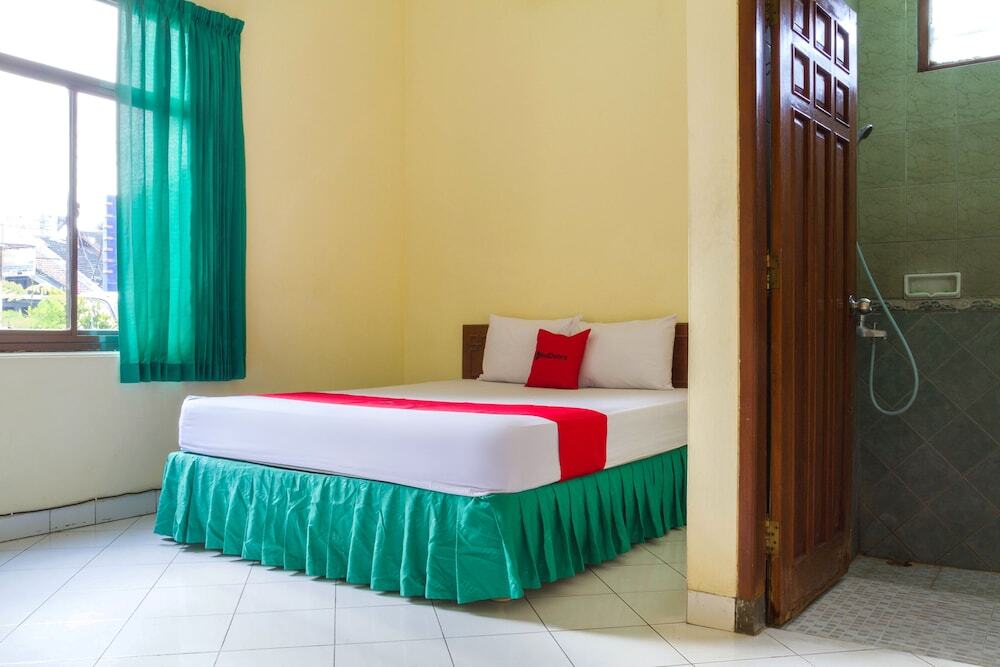 Чиребон: Reddoorz Near Grage City Mall 2