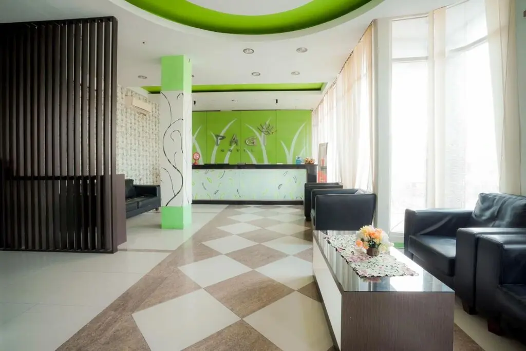 Лабуан-Баджо: RedDoorz near Pantai Pede