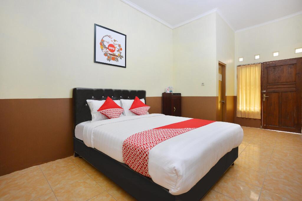 Депок: OYO 810 Idola Residence