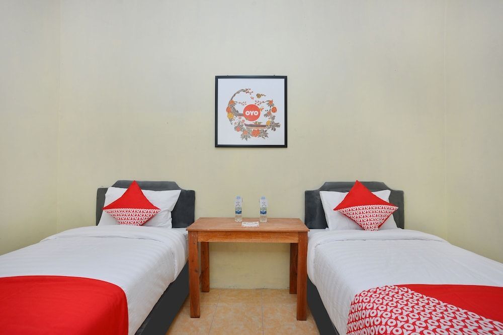 Депок: OYO 810 Idola Residence