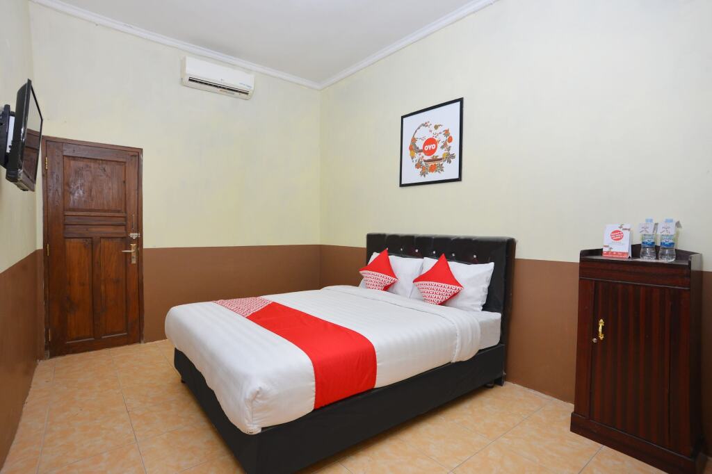 Депок: OYO 810 Idola Residence