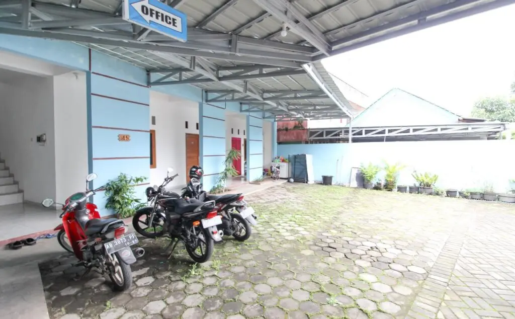 Джокьякарта: RedDoorz Syariah near Gembira Loka Zoo