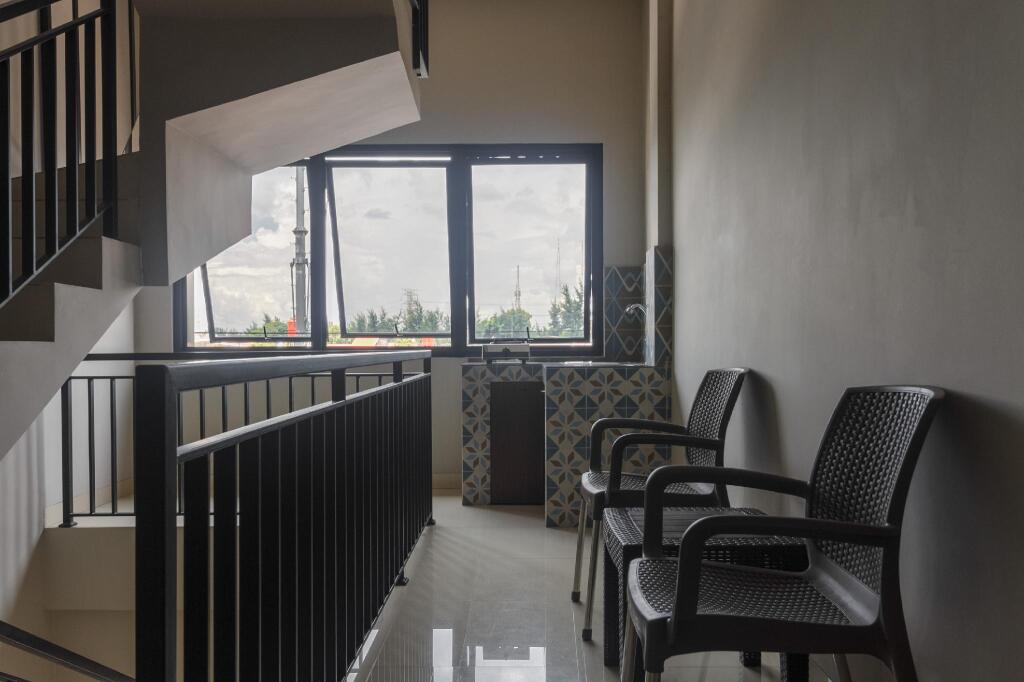 Джакарта: RedDoorz near Puri Indah Mall