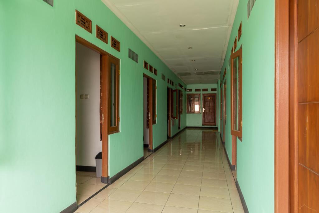 Читарингул: RedDoorz @ Cibogo Puncak Bogor 2