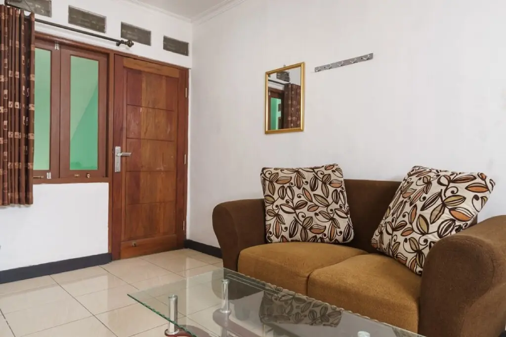 Читарингул: RedDoorz @ Cibogo Puncak Bogor 2