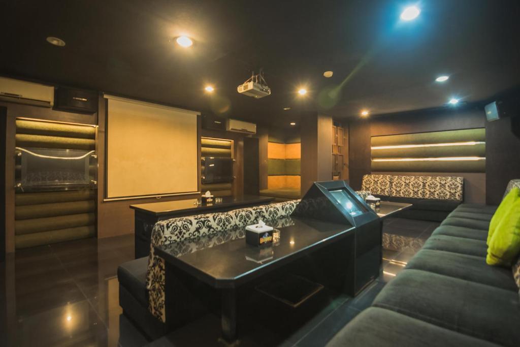 Бандунг: RedDoorz Plus near Kampung Gajah 3
