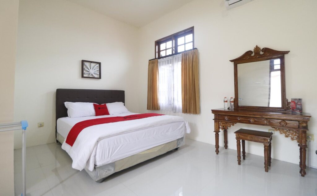 Сидоарджо: RedDoorz Syariah near Gelora Delta Sidoarjo