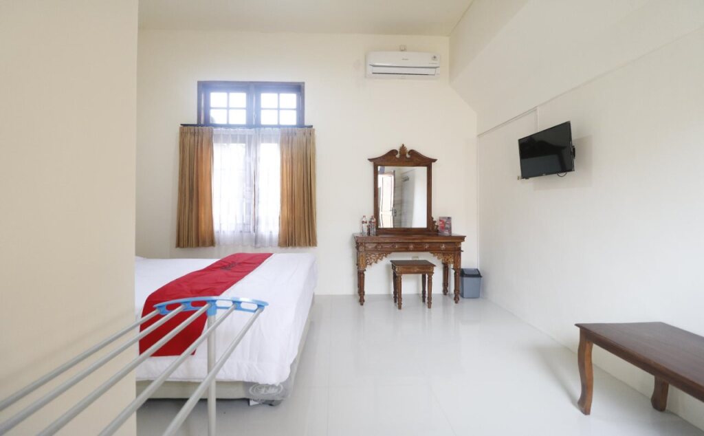 Сидоарджо: RedDoorz Syariah near Gelora Delta Sidoarjo