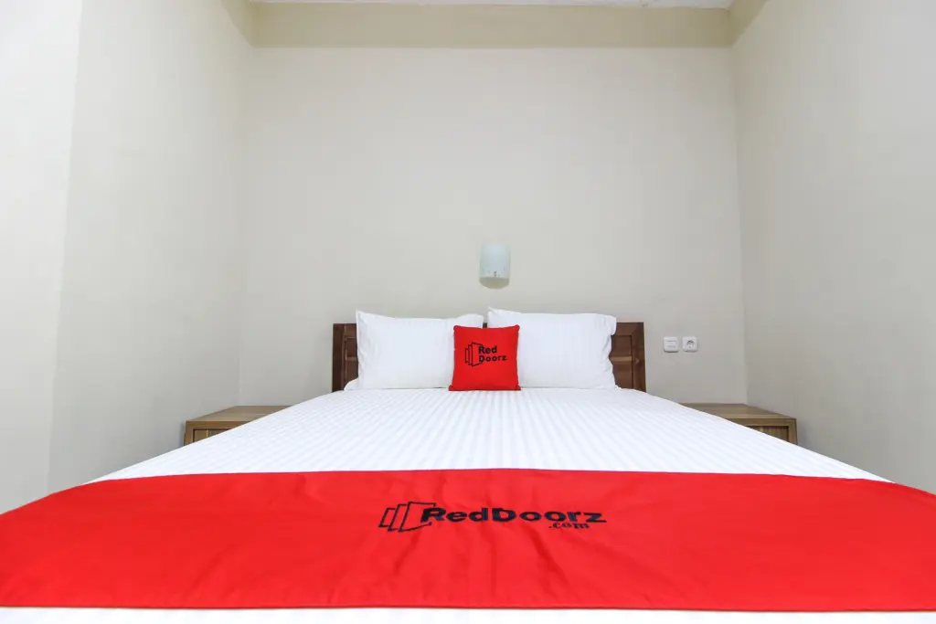 Слеман: RedDoorz near Jogja Kembali Monument 3