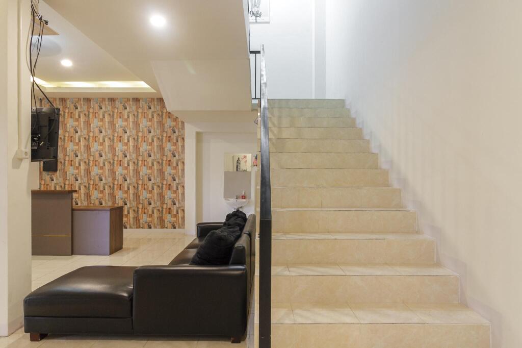 Макассар: RedDoorz Syariah near AP Pettarani 3