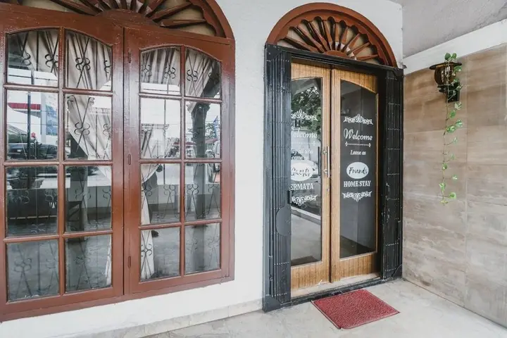 Медан: RedDoorz near Millennium ICT Center Medan