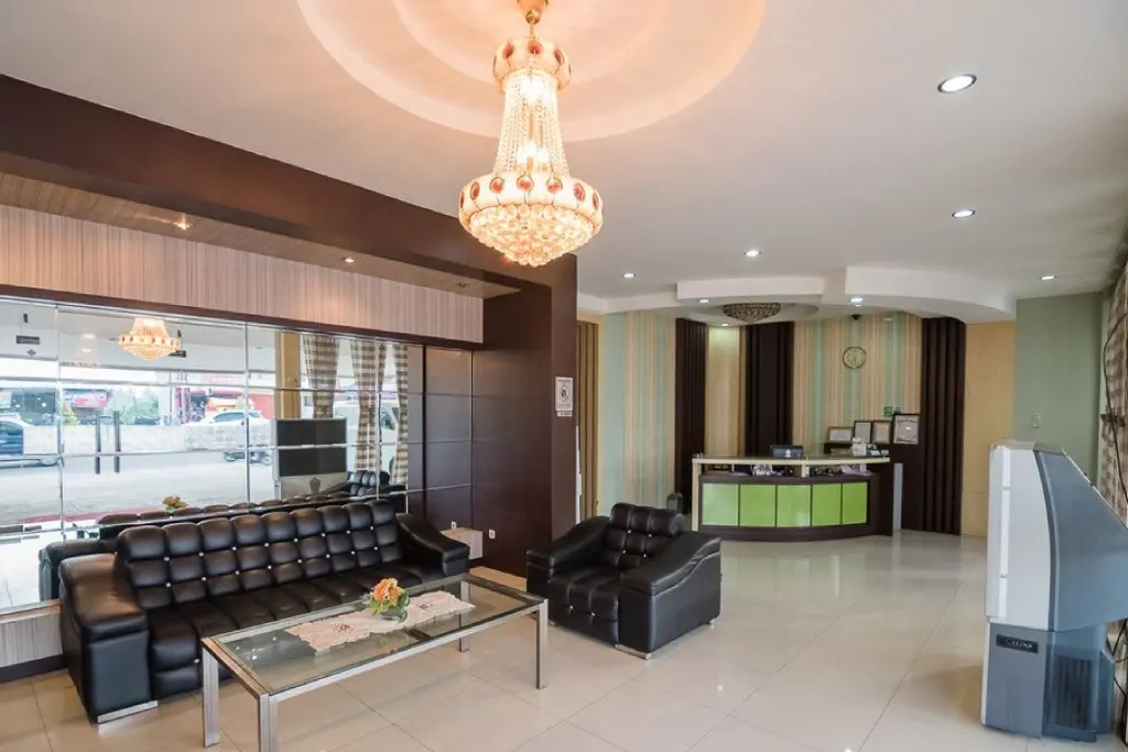 Джамби: RedDoorz Plus near Simpang Rimbo Jambi