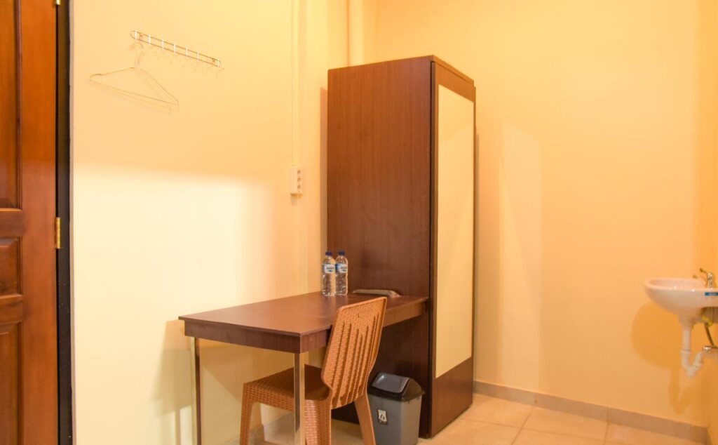 Батуретно: RedDoorz near Terminal A Adisucipto Airport