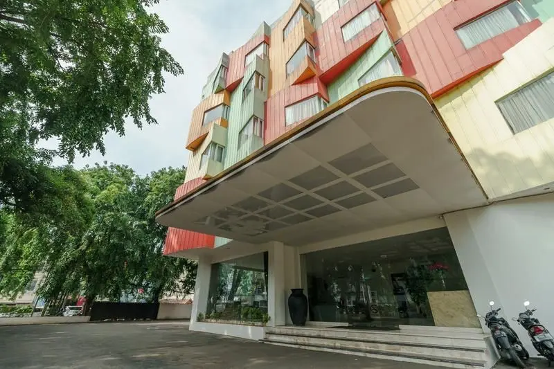 Джакарта: Reddoorz Plus @ Jalan Petojo Utara