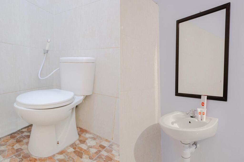 Бату: OYO 894 Nusa Indah Homestay Syariah