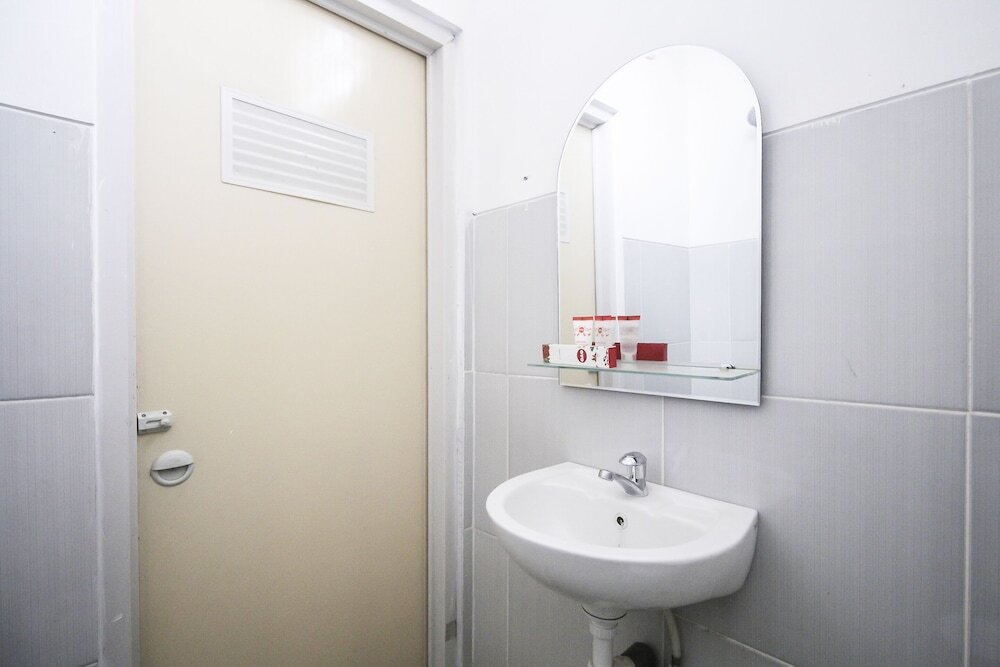Бандар-Лампунг: Oyo 659 Kost And Home Stay Wisma Mulia