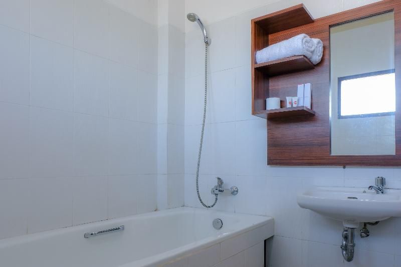 Кута: OYO 953 Family Beach Hotel