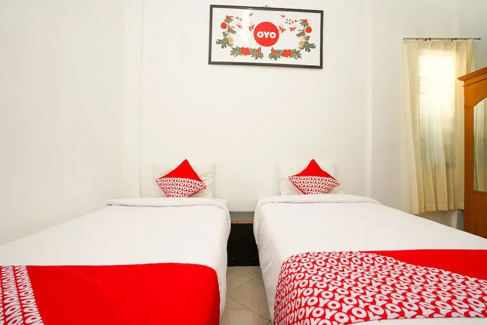 Сурабая: Oyo 662 Miracle Homestay Syariah