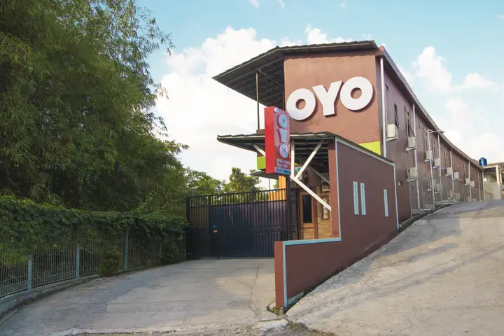 Депок: OYO 952 Annisa Syariah Guest House