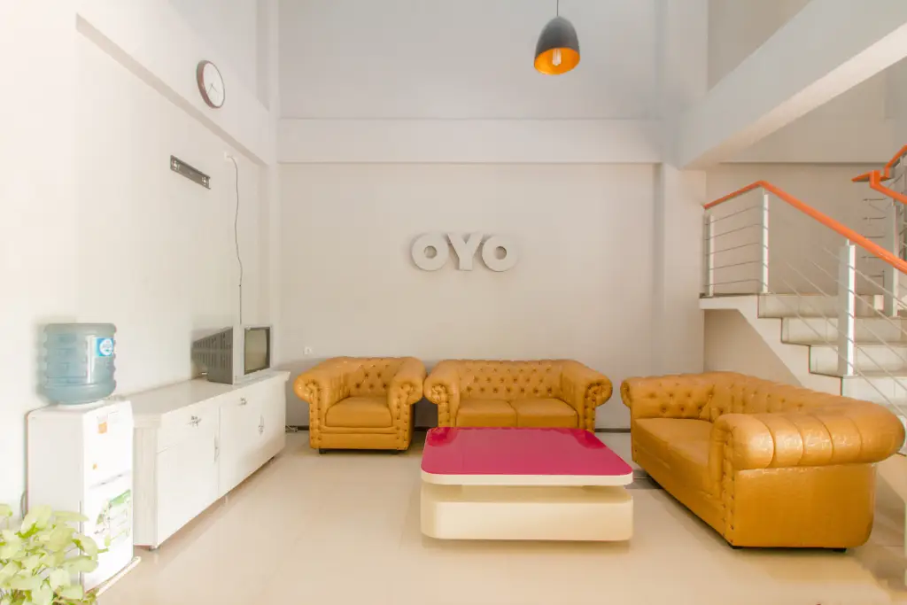Чианджур: OYO 871 Aira Costel